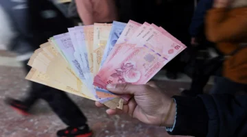 تحسن الليرة السورية.. أسعار صرف العملات الأجنبية مقابل الدولار في تداولات اليوم